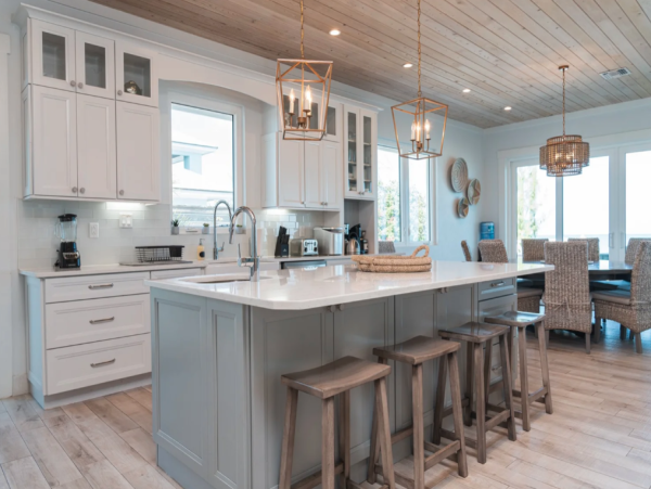 Luxurious Beachfront Villa in Little Exuma - 4-Bedroom Getaway